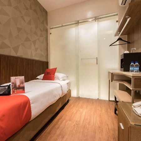 Reddoorz Premium @ South Triangle Quezon City Exteriör bild