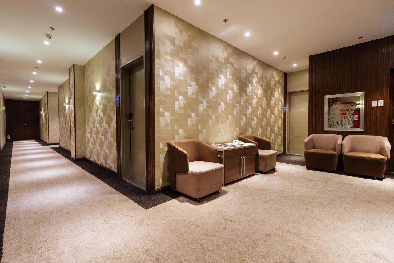 Reddoorz Premium @ South Triangle Quezon City Exteriör bild