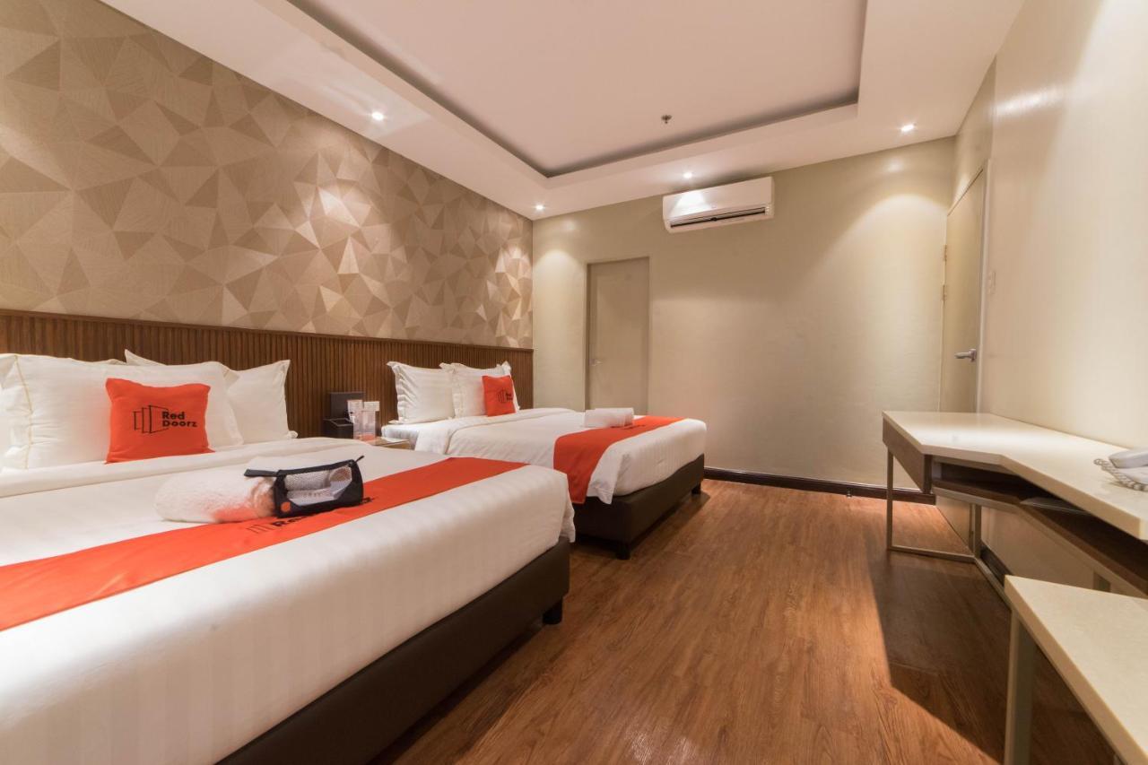 Reddoorz Premium @ South Triangle Quezon City Exteriör bild