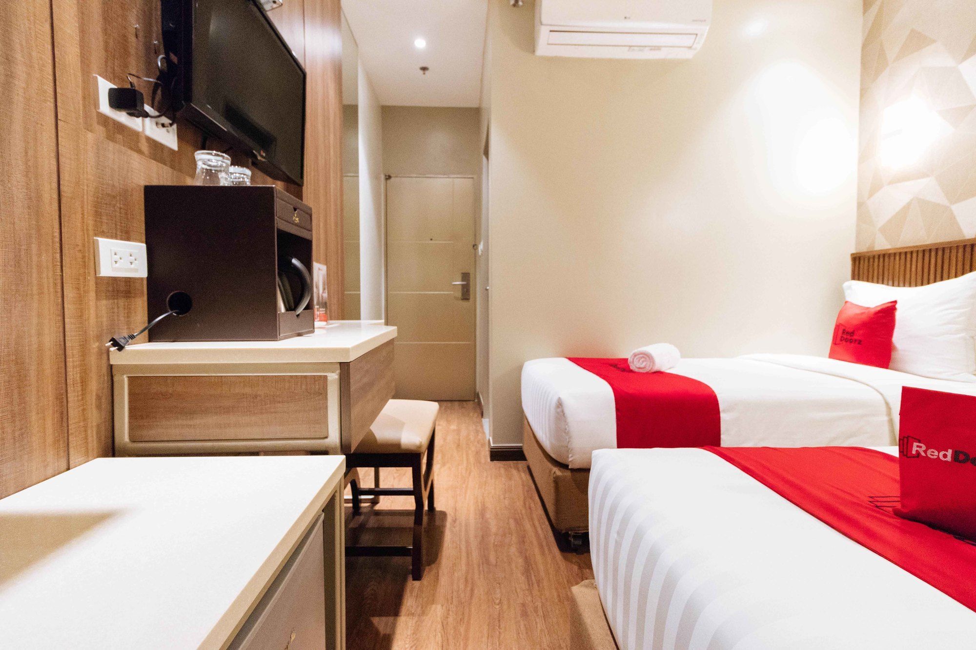 Reddoorz Premium @ South Triangle Quezon City Exteriör bild