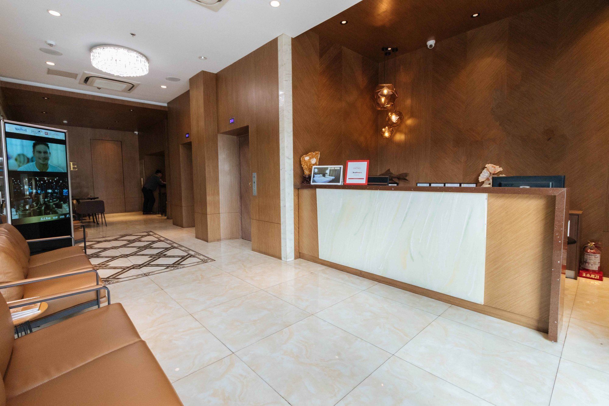 Reddoorz Premium @ South Triangle Quezon City Exteriör bild