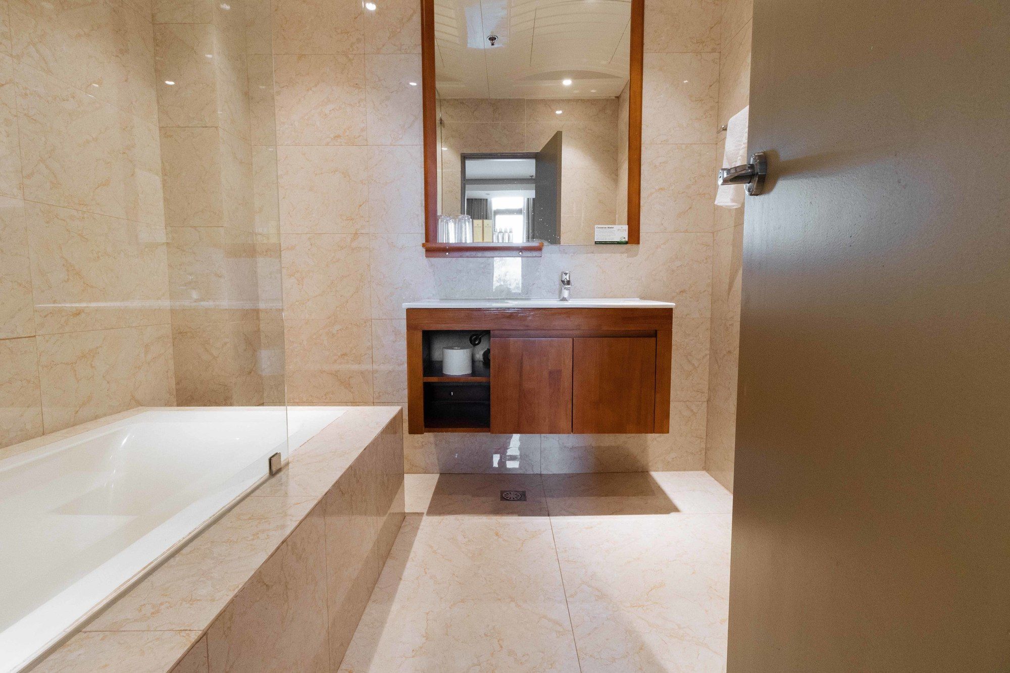 Reddoorz Premium @ South Triangle Quezon City Exteriör bild