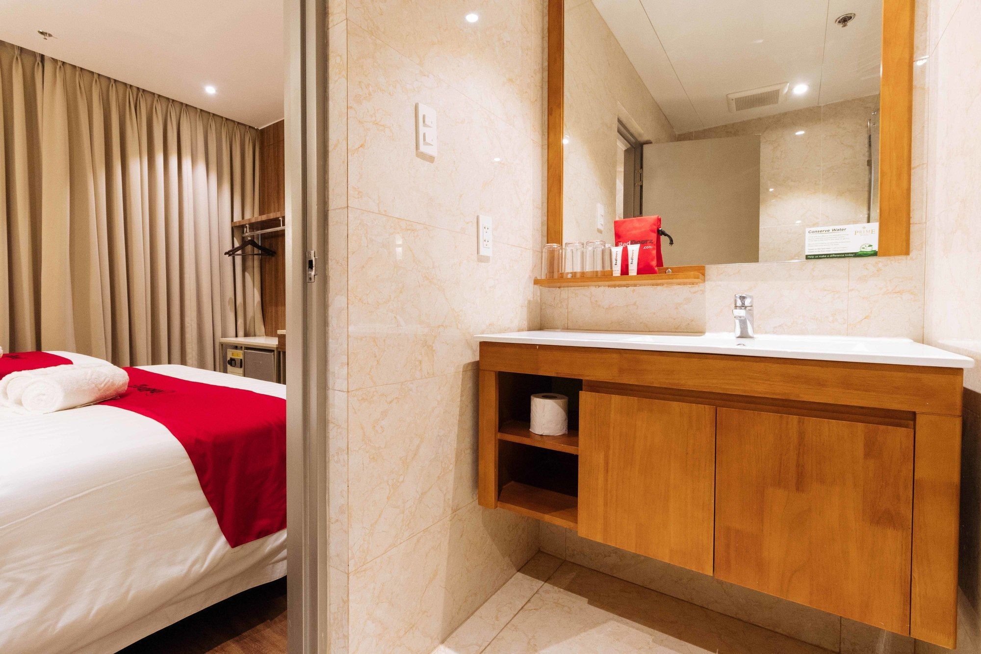 Reddoorz Premium @ South Triangle Quezon City Exteriör bild
