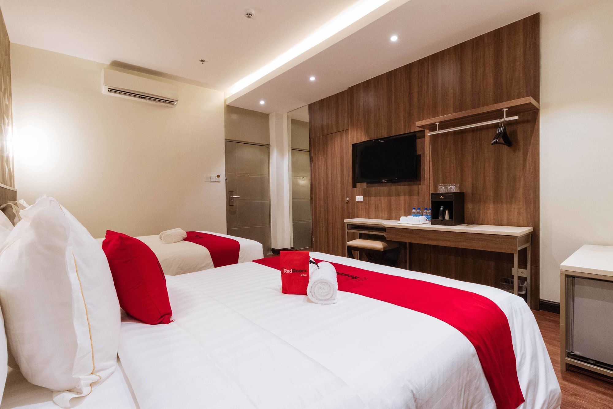 Reddoorz Premium @ South Triangle Quezon City Exteriör bild