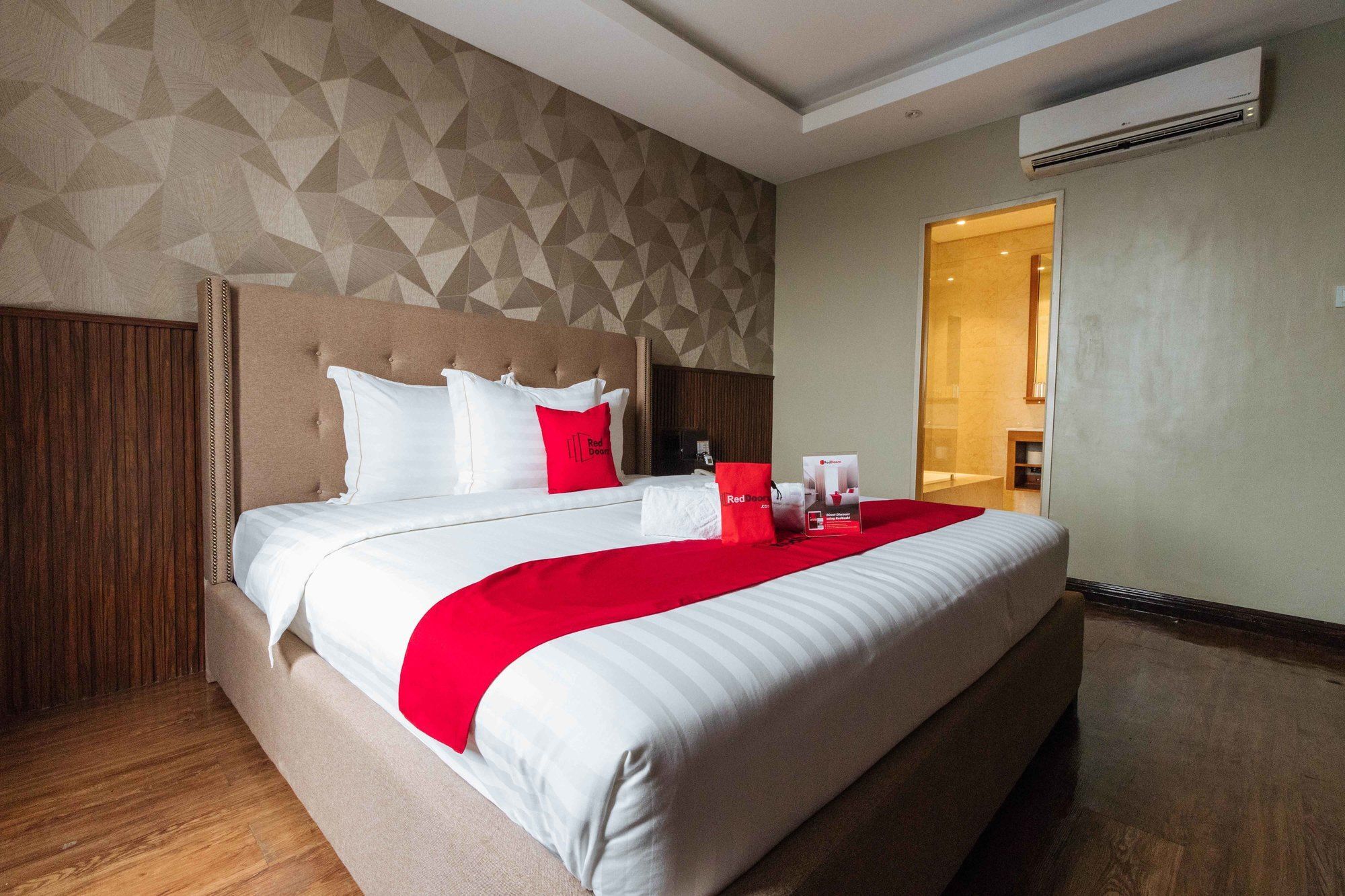 Reddoorz Premium @ South Triangle Quezon City Exteriör bild